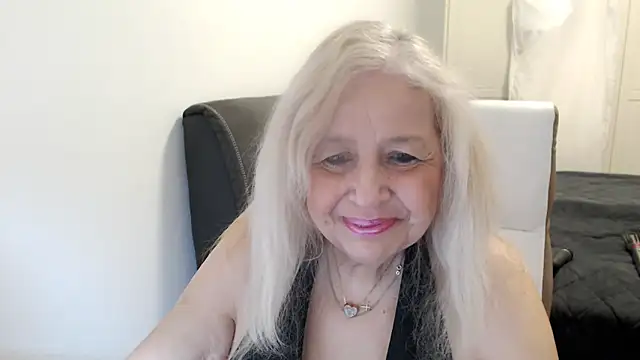 SusiLifeXXX online show from March 15, 9:06 pm