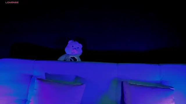 madiixwatson online show from November 6, 10:21 am