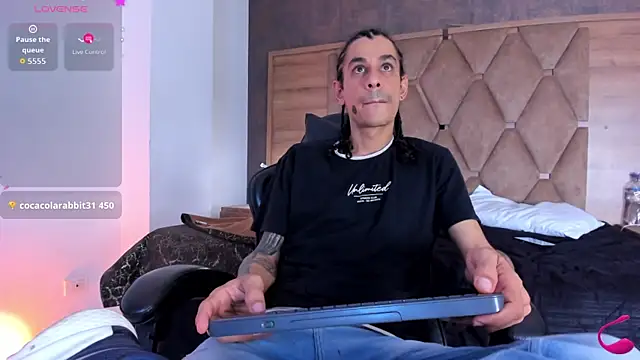 JackAndRosse  online show from December 13, 7:53 pm