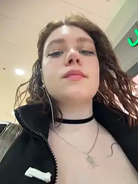 lucy-joy online show from March 22, 9:26 am