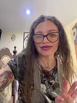 KoraSweett online show from February 8, 9:18 pm