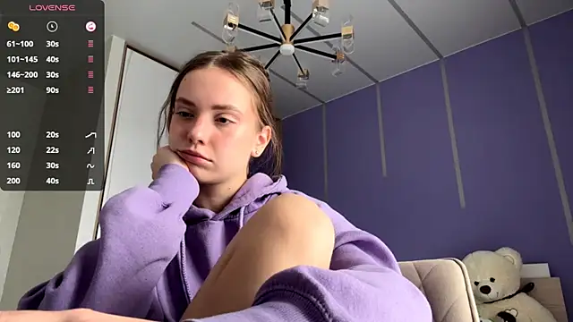 Snapshot of LinaMoonBlessed chatting on October 14, 8:39 am LinaMoonBlessed online show from October 14, 8:39 am