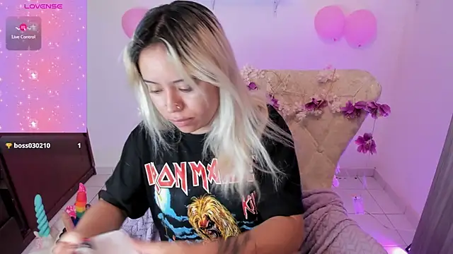 Nataliahenao69 online show from October 23, 2:12 pm