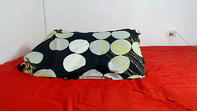 Snapshot of IsaXander743 chatting on October 14, 1:41 am IsaXander743 online show from October 14, 1:41 am