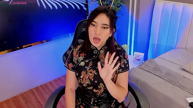 Skyyle  online show from March 24, 1:16 pm