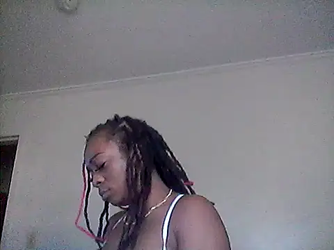 Snapshot of Sunflower_Synns chatting on October 19, 9:28 pm Sunflower Synns online show from October 19, 9:28 pm