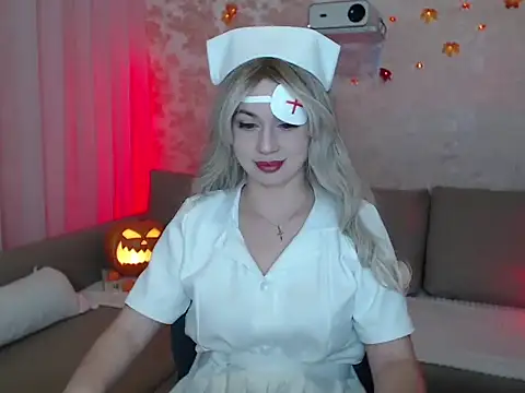 lustxSALLY online show from October 31, 4:00 pm