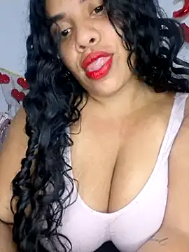 Yemaly Lee online show from March 6, 1:55 am