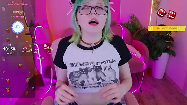 CoralineYoung online show from April 9, 1:49 pm