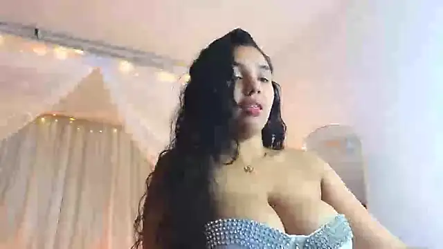 Snapshot of loreaniss chatting on October 6, 11:09 pm loreaniss online show from October 6, 11:09 pm