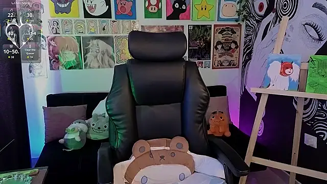 Yuhwan  online show from March 25, 6:22 pm