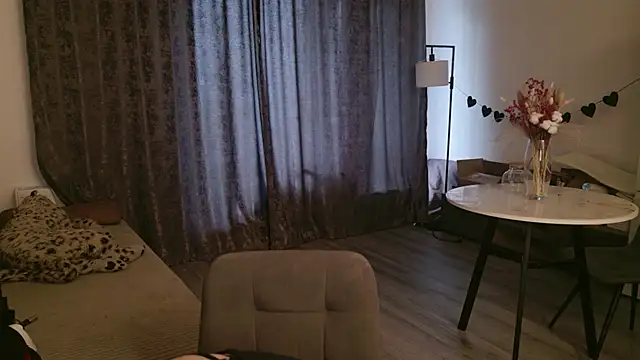 LucyRose3 online show from March 12, 1:14 pm