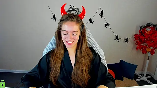 Agnes Wells online show from October 31, 9:35 am