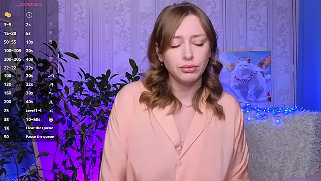 evashiny  online show from April 17, 9:44 am