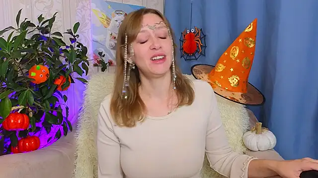 evashiny  online show from October 27, 3:57 am