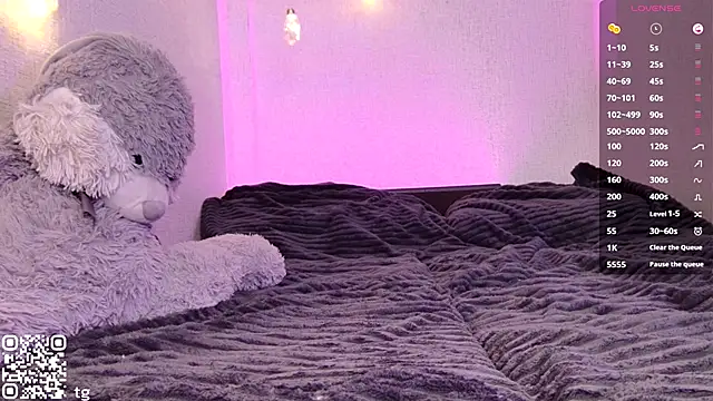 KendalHottt online show from November 24, 4:47 am