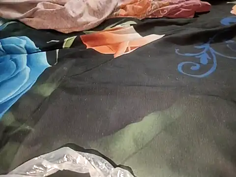 SIMRANSONU26 online show from September 14, 6:06 pm