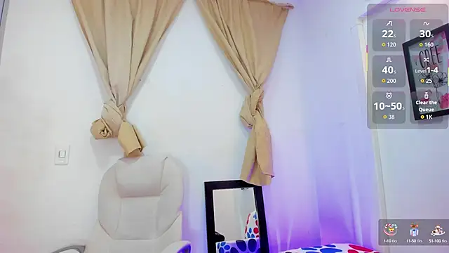 Snapshot of andrea_sanchezz chatting on September 27, 11:50 am andrea sanchezz online show from September 27, 11:50 am