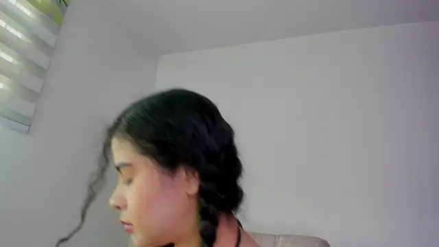 Arianna Jannes online show from September 27, 6:48 pm