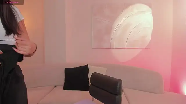 AmbarJames  online show from March 11, 12:31 pm