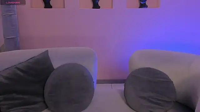 AmbarJames  online show from February 24, 12:15 pm