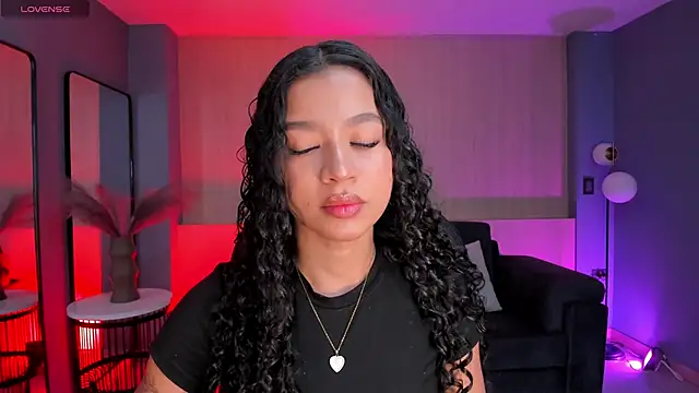 SophieHouston  online show from September 21, 11:03 pm