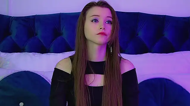 KeiraAsti online show from February 1, 6:01 am