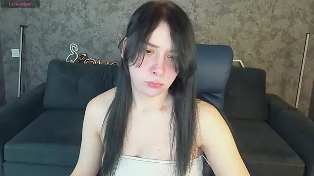 LiviaShy online show from February 28, 1:21 pm