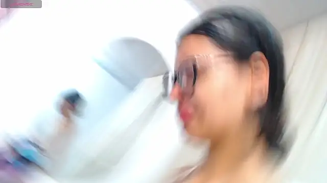 pinky f00x online show from March 18, 7:19 pm