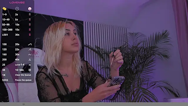 daisyblushh online show from November 15, 5:36 pm