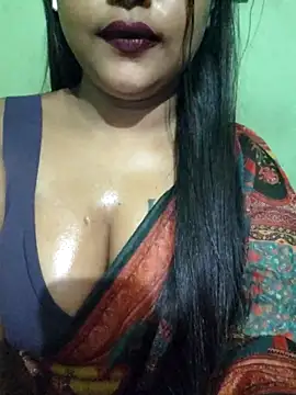 Snapshot of JIYA-04 chatting on September 15, 3:31 pm JIYA-04 online show from September 15, 3:31 pm