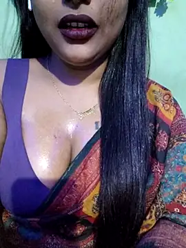 Snapshot of JIYA-04 chatting on October 25, 1:19 pm JIYA-04 online show from October 25, 1:19 pm