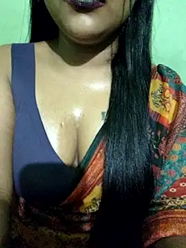 Snapshot of JIYA-04 chatting on September 14, 3:21 pm JIYA-04 online show from September 14, 3:21 pm