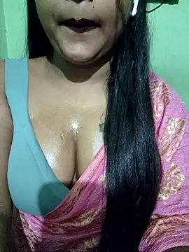 Snapshot of JIYA-04 chatting on September 9, 12:49 pm JIYA-04 online show from September 9, 12:49 pm