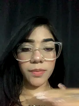 Snapshot of ElaRose_12 chatting on October 22, 9:42 pm ElaRose 12 online show from October 22, 9:42 pm