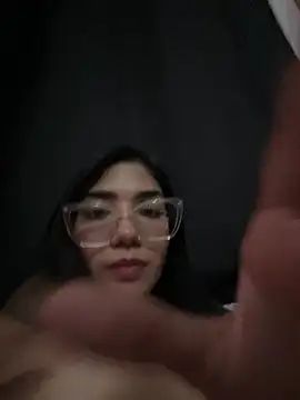 ElaRose 12 online show from February 10, 11:30 pm