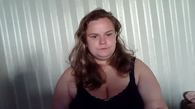 Snapshot of HollyXEva chatting on September 9, 6:02 am HollyXEva online show from September 9, 6:02 am