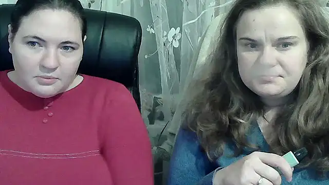 Snapshot of HollyXEva chatting on October 3, 6:02 pm HollyXEva online show from October 3, 6:02 pm