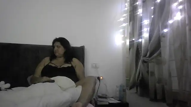 maayanlevi2 online show from February 18, 4:17 pm