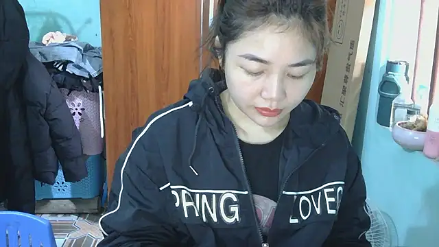 Uhem112 online show from December 18, 3:55 am