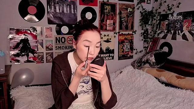 OdetteBiddy online show from February 22, 8:10 pm