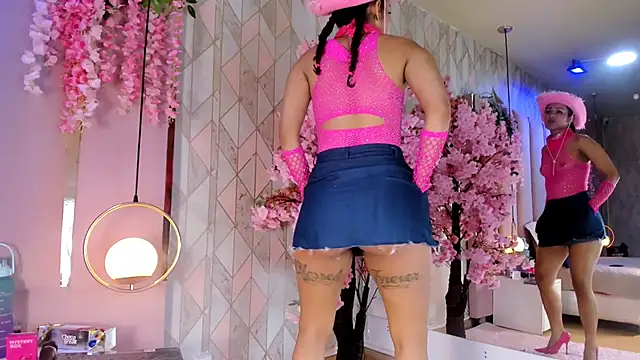 EmmaWilliam1 online show from November 30, 6:06 am