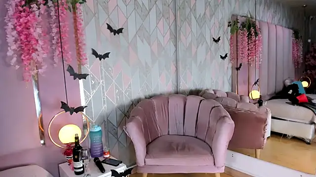 EmmaWilliam1 online show from November 1, 4:38 am