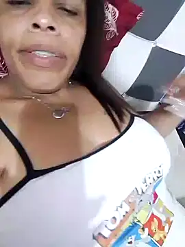 Esperanza 13 online show from May 12, 1:03 am