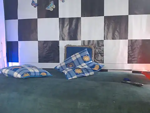 kendraof online show from July 12, 6:31 pm