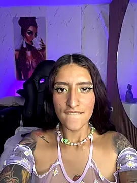 Scaarlettfox online show from November 3, 9:30 pm