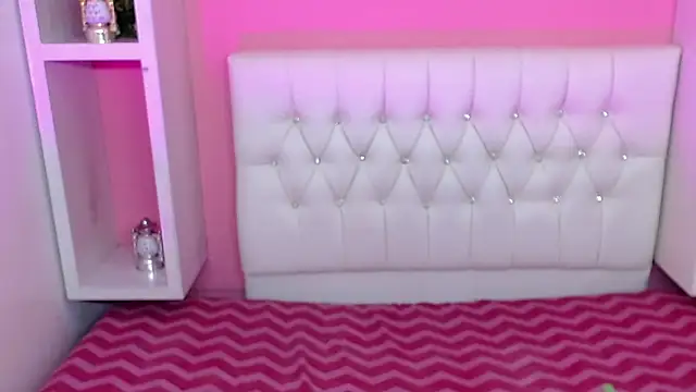 x isabella x online show from June 10, 4:11 am