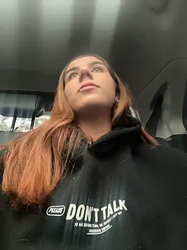 AllieYourGirl online show from October 22, 8:03 pm