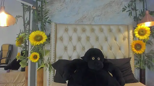 LittleeJaz online show from November 16, 1:51 am