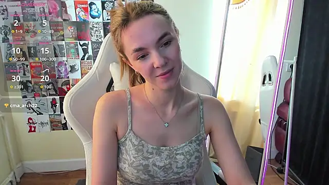 Snapshot of NessaDiazz chatting on September 15, 1:47 am NessaDiazz online show from September 15, 1:47 am